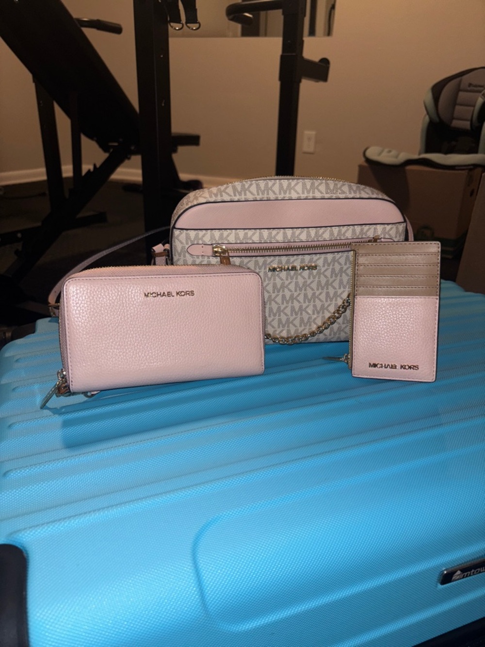 Michael Kors Pale Pink Leather Wallet, Cardholder & MK Crossbody Set